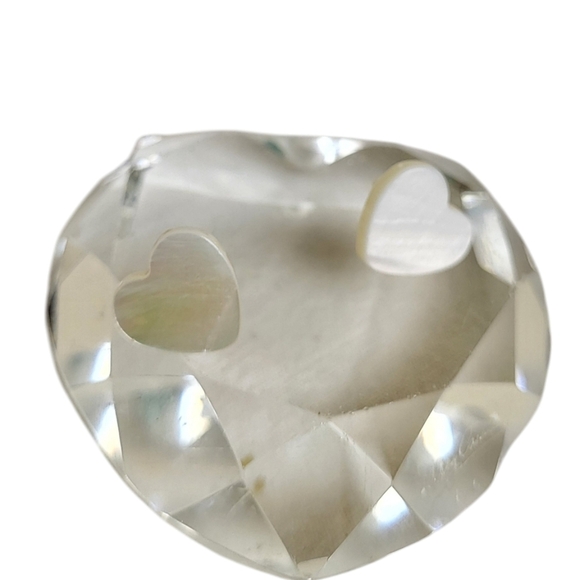 14K Gold Plated Mother Of Pearl Heart Stud Earrings - Picture 4 of 4